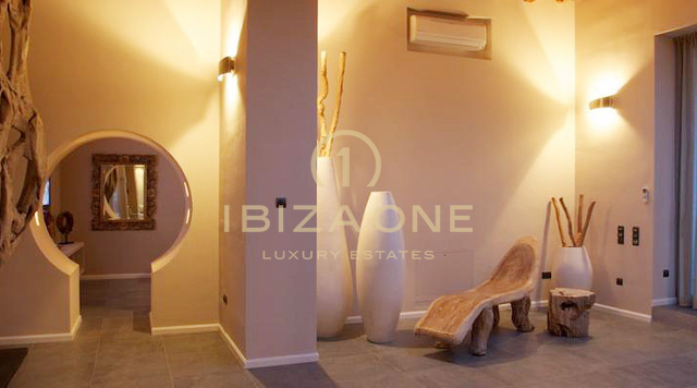 Luxury, unique Blakstad Finca / villa on 250.000m2 plot with beautiful views + guesthouse for sale, Ibiza - Luxury, unique Blakstad Finca / villa on 250.000m2 plot with beautiful views + guesthouse for rent, Ibiza