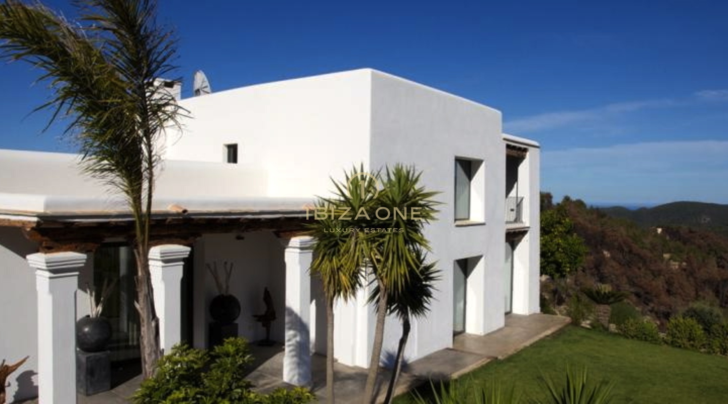 Finca / villa de lujo única en Blakstad en parcela de 250.000m2 con hermosas vistas + casa de invitados en venta, Ibiza - Finca / villa de lujo única en Blakstad en parcela de 250.000m2 con hermosas vistas + casa de invitados en alquiler, Ibiza