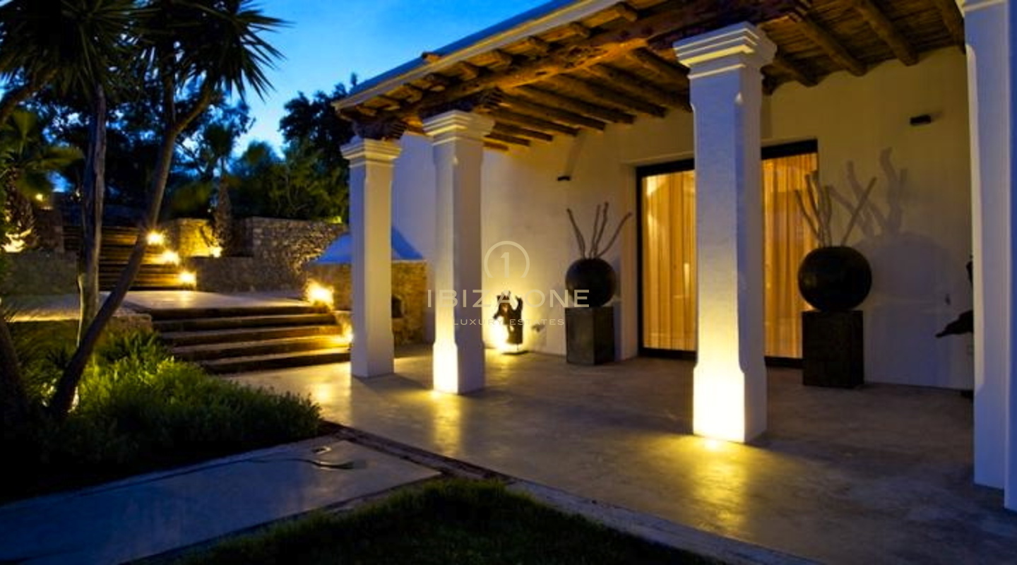 Luxury, unique Blakstad Finca / villa on 250.000m2 plot with beautiful views + guesthouse for sale, Ibiza - Luxury, unique Blakstad Finca / villa on 250.000m2 plot with beautiful views + guesthouse for rent, Ibiza