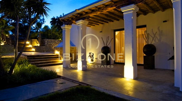 Finca / villa de lujo única en Blakstad en parcela de 250.000m2 con hermosas vistas + casa de invitados en venta, Ibiza - Finca / villa de lujo única en Blakstad en parcela de 250.000m2 con hermosas vistas + casa de invitados en alquiler, Ibiza