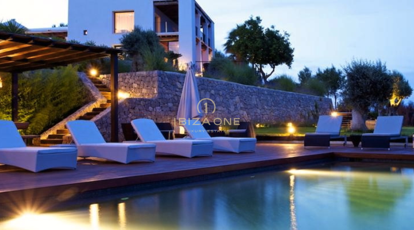 Finca / villa de lujo única en Blakstad en parcela de 250.000m2 con hermosas vistas + casa de invitados en venta, Ibiza - Finca / villa de lujo única en Blakstad en parcela de 250.000m2 con hermosas vistas + casa de invitados en alquiler, Ibiza