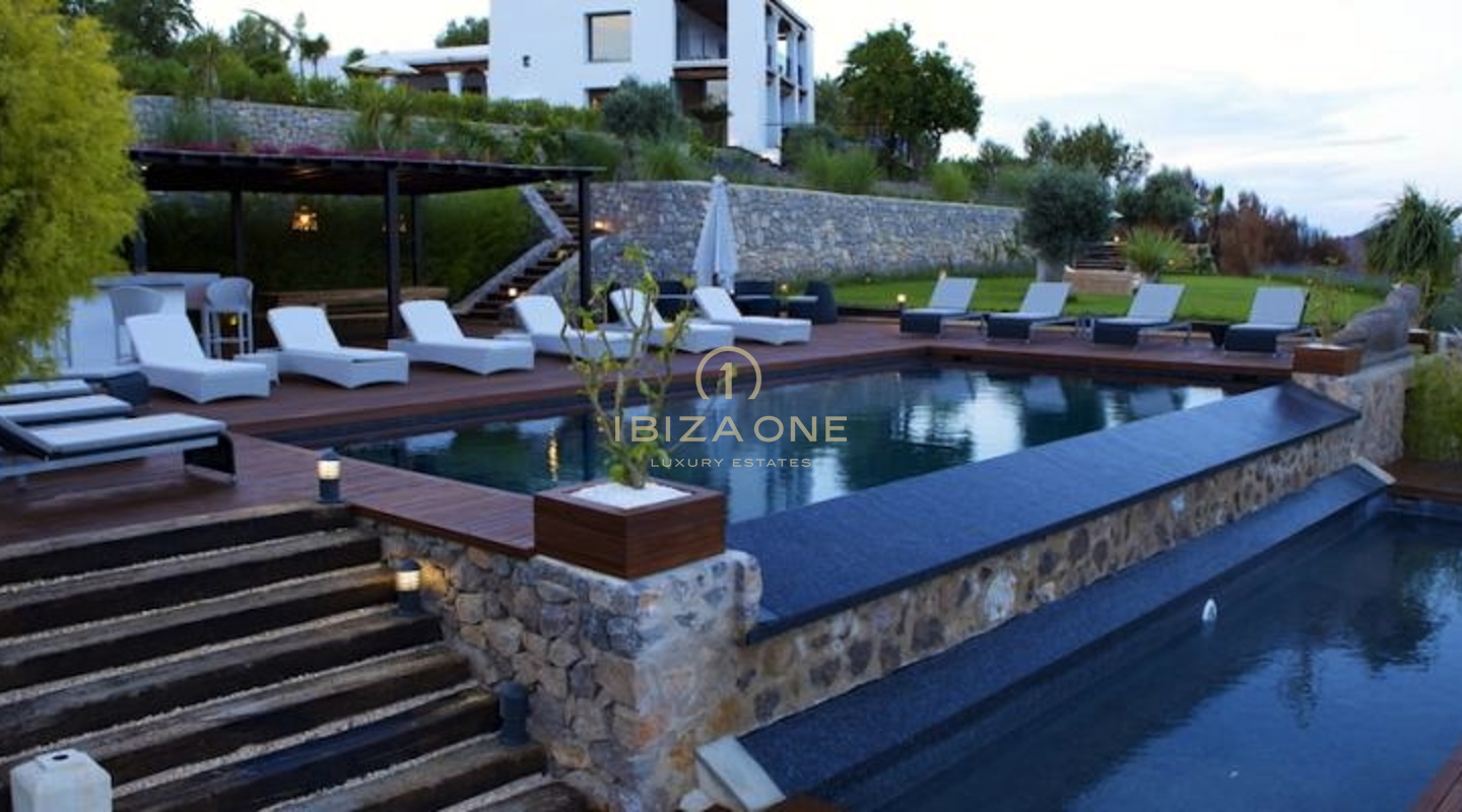 Lussuosa e unica Blakstad Finca / villa su terreno di 250.000 m2 con splendida vista + dependance in vendita, Ibiza - Lussuosa e unica Blakstad Finca / villa su terreno di 250.000 m2 con splendida vista + dependance in affitto, Ibiza