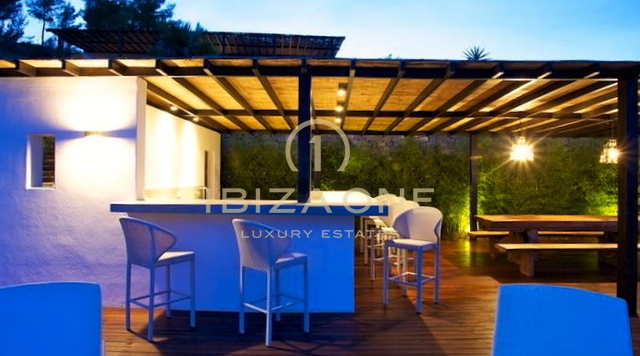 Finca / villa de lujo única en Blakstad en parcela de 250.000m2 con hermosas vistas + casa de invitados en venta, Ibiza - Finca / villa de lujo única en Blakstad en parcela de 250.000m2 con hermosas vistas + casa de invitados en alquiler, Ibiza