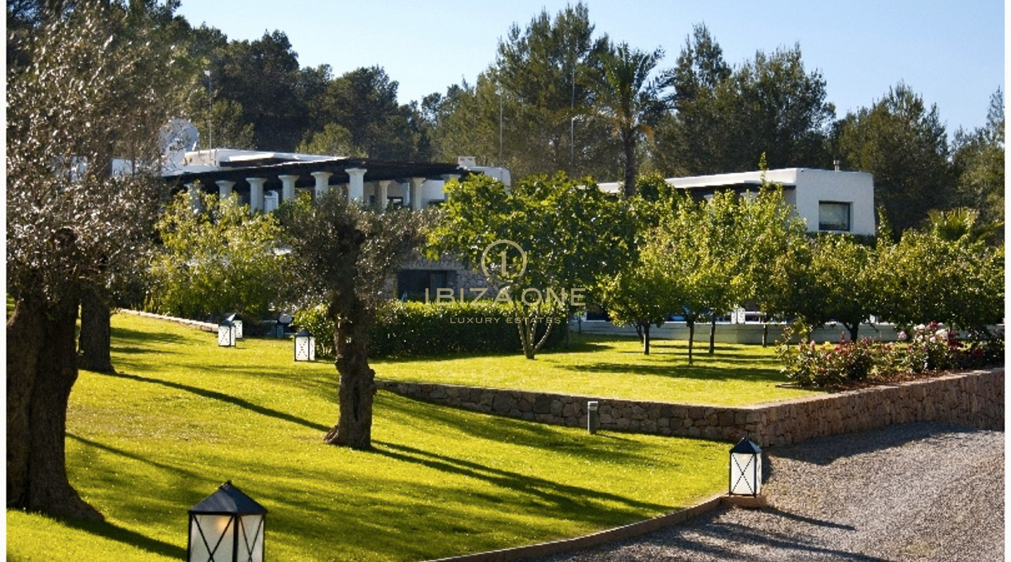 Luxe, prachtig landhuis in Blakstad op uitstekende locatie te koop, Ibiza - Luxe, prachtig landhuis in Blakstad op uitstekende locatie te huur, Ibiza