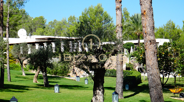 Luxe, prachtig landhuis in Blakstad op uitstekende locatie te koop, Ibiza - Luxe, prachtig landhuis in Blakstad op uitstekende locatie te huur, Ibiza