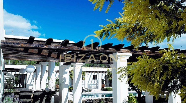 Lussuosa e splendida proprietà di campagna a Blakstad in posizione eccellente in vendita, Ibiza - Lussuosa e splendida proprietà di campagna a Blakstad in posizione eccellente in affitto, Ibiza