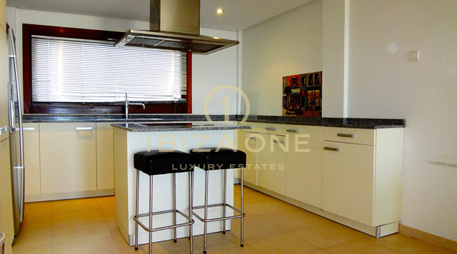 Beautiful and luxurious 2 bedroom apartment in Sant Josep for sale, Ibiza - Beautiful and luxurious 2 bedroom apartment in Sant Josep for rent, Ibiza