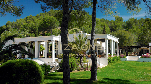 Prachtige luxe Blakstad Finca met zeezicht te huur, Ibiza