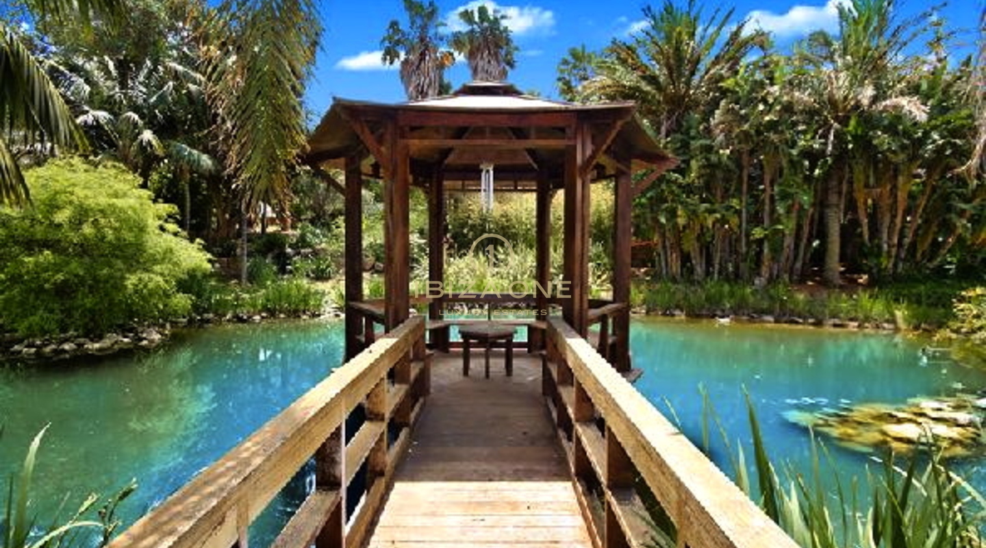 Superbe propriété / villa de luxe en première ligne à vendre, Ibiza - Superbe propriété / villa de luxe en première ligne à louer, Ibiza