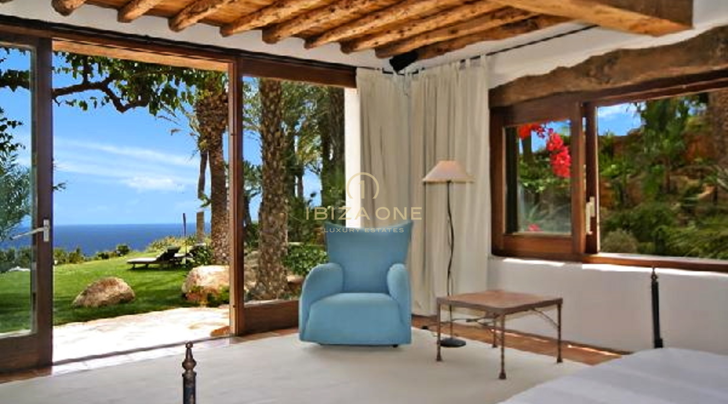 Splendida proprietà/villa di lusso in prima linea in vendita, Ibiza - Splendida proprietà/villa di lusso in prima linea in affitto, Ibiza