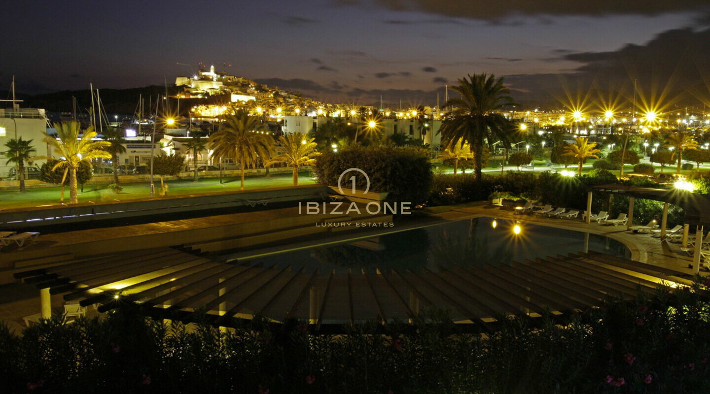 Appartamento di lusso ed esclusivo in vendita a Marina Botafoch con vista sul mare e Dalt Vila, Ibiza - Appartamento di lusso ed esclusivo in affitto a Marina Botafoch con vista sul mare e Dalt Vila, Ibiza