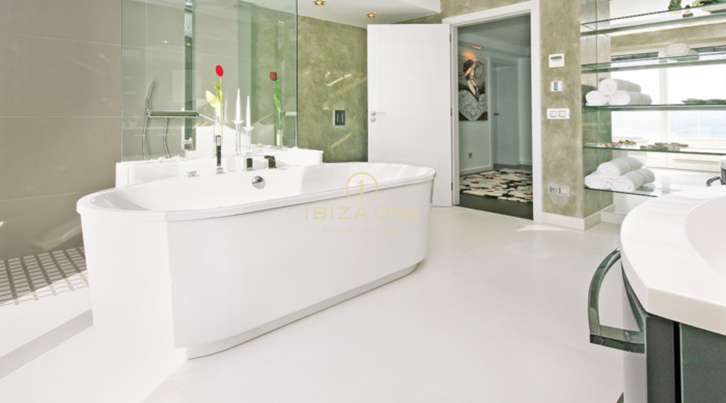 Moderne Luxusvilla mit eigenem Meerzugang zu verkaufen, Mallorca - Moderne Luxusvilla mit eigenem Meerzugang zu vermieten, Mallorca