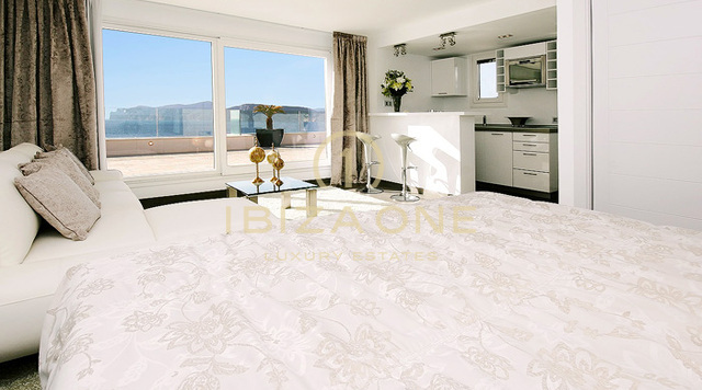 Moderne luxe villa met eigen toegang tot de zee te koop, Mallorca - Moderne luxe villa met eigen toegang tot de zee te huur, Mallorca