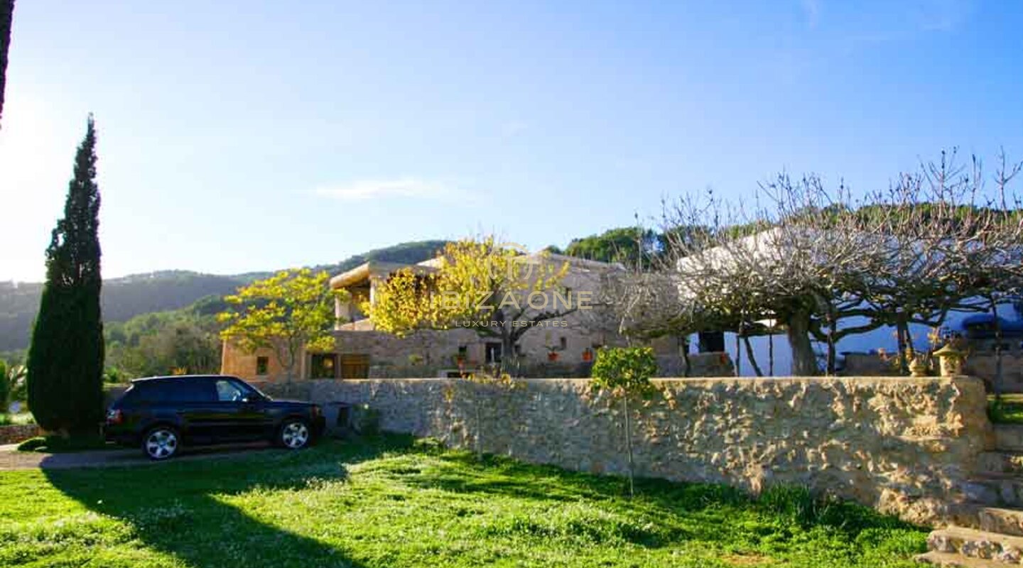 Luxe en prachtige originele Ibiza finca / villa uit de 8e eeuw te koop, Ibiza - Luxe en prachtige originele Ibiza finca / villa uit de 8e eeuw te huur, Ibiza