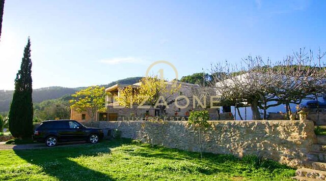 Luxe en prachtige originele Ibiza finca / villa uit de 8e eeuw te koop, Ibiza - Luxe en prachtige originele Ibiza finca / villa uit de 8e eeuw te huur, Ibiza