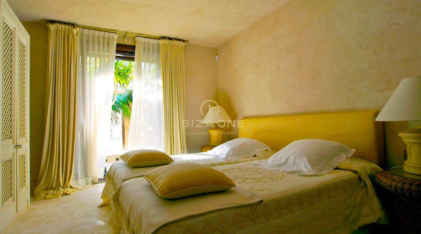 Luxe en exclusieve villa aan zee met directe toegang tot de zee - eerste lijn aan zee - waterkant te koop, Ibiza - Luxe en exclusieve villa aan zee met directe toegang tot de zee - eerste lijn aan zee - waterkant te huur, Ibiza