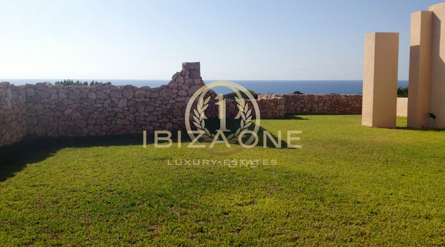 Luxe en exclusieve villa aan zee met directe toegang tot de zee - eerste lijn aan zee - waterkant te koop, Ibiza - Luxe en exclusieve villa aan zee met directe toegang tot de zee - eerste lijn aan zee - waterkant te huur, Ibiza