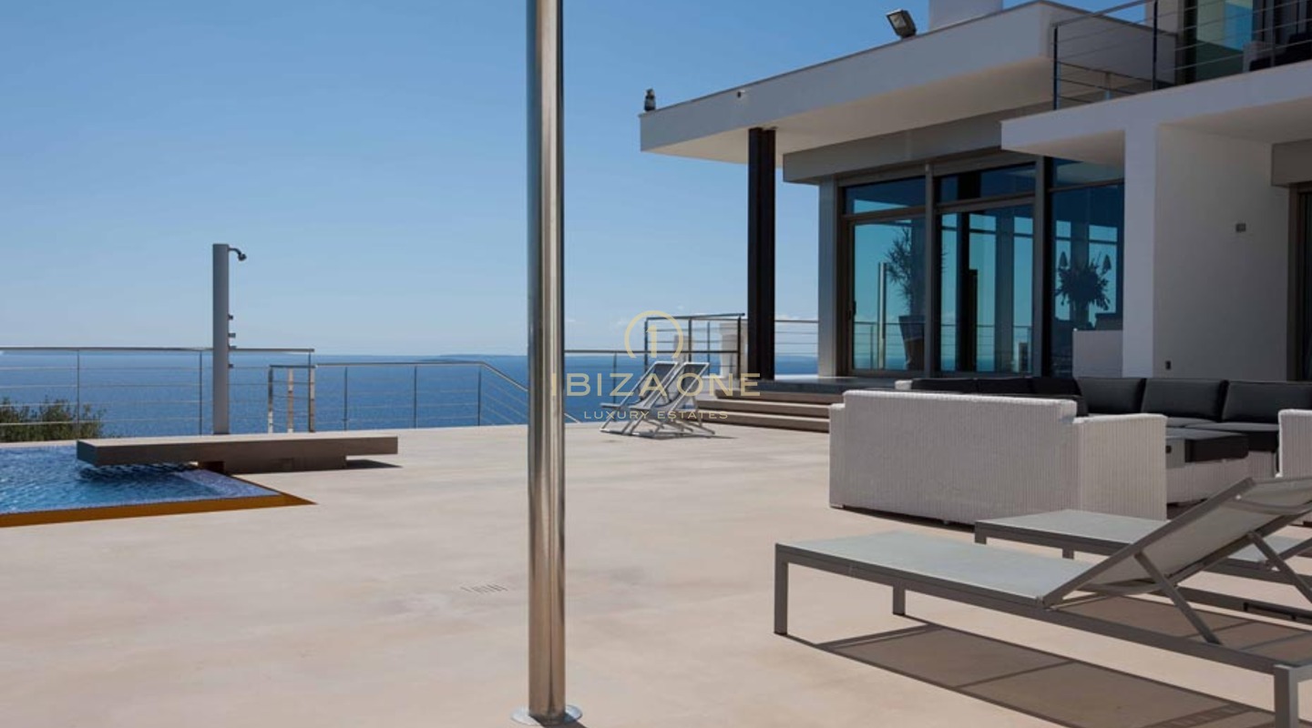 Moderna villa di lusso in stile con vista mozzafiato su Formentera e Dalt Vila in affitto - Villa di lusso in affitto in prima linea sul mare in cima alla montagna di Ibiza con vista mare a 270°, Ibiza