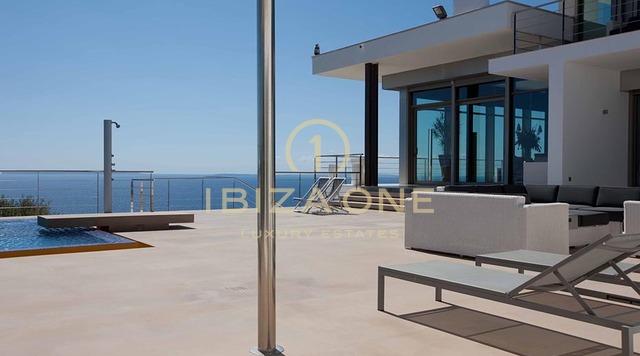 Moderna villa di lusso in stile con vista mozzafiato su Formentera e Dalt Vila in affitto - Villa di lusso in affitto in prima linea sul mare in cima alla montagna di Ibiza con vista mare a 270°, Ibiza