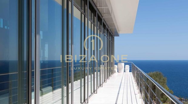 Villa moderna de estilo de lujo con impresionantes vistas a Formentera y Dalt Vila en alquiler - Villa de lujo en alquiler en primera línea de mar en la cima de la montaña de Ibiza con una vista al mar de 270 °, Ibiza