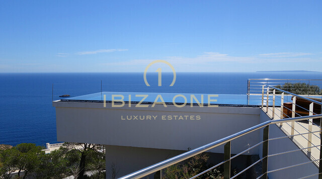 Villa de luxe moderne avec vue imprenable sur Formentera et Dalt Vila à louer - Villa de luxe à louer en première ligne de mer au sommet de la montagne d'Ibiza avec une vue mer à 270°, Ibiza