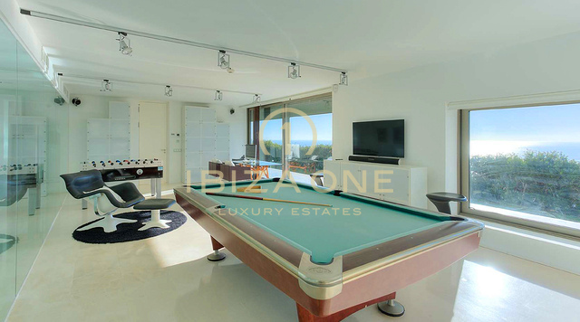 Moderne luxe villa met prachtig uitzicht op Formentera en Dalt Vila te huur - Luxe villa te huur direct aan zee op de top van de berg van Ibiza met 270° uitzicht op zee, Ibiza