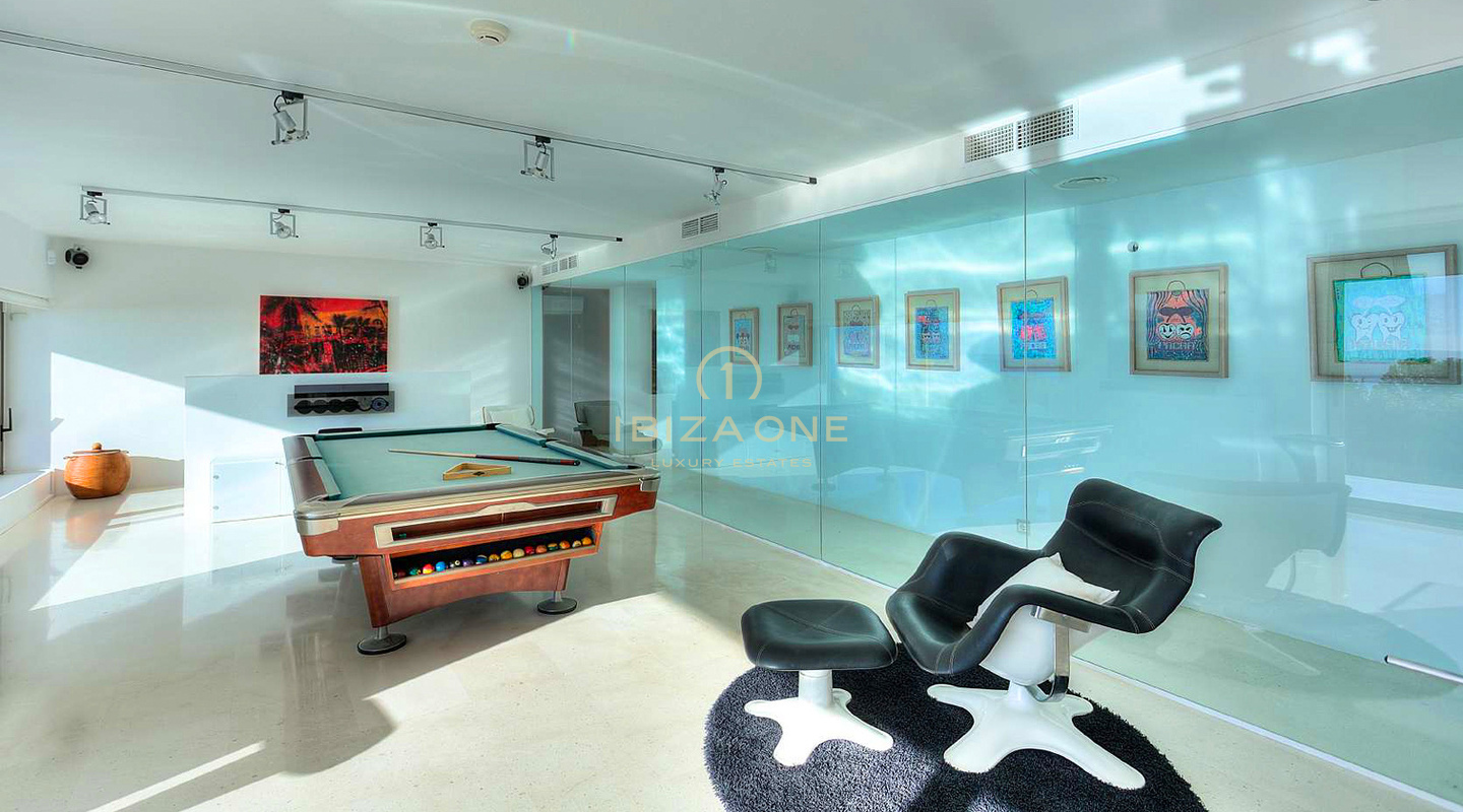 Villa moderna de estilo de lujo con impresionantes vistas a Formentera y Dalt Vila en alquiler - Villa de lujo en alquiler en primera línea de mar en la cima de la montaña de Ibiza con una vista al mar de 270 °, Ibiza