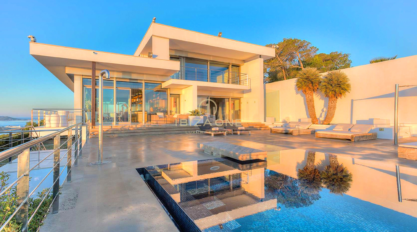 Modern luxury style villa with stunning views of Formentera and Dalt Vila for rent - Luxury villa for rent frontline sea on top of the mountain of Ibiza with a 270° sea view, Ibiza