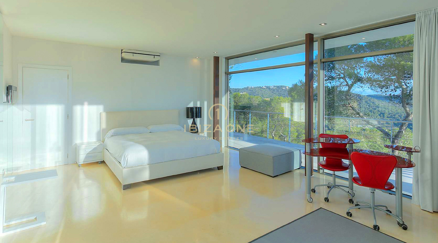 Moderne luxe villa met prachtig uitzicht op Formentera en Dalt Vila te huur - Luxe villa te huur direct aan zee op de top van de berg van Ibiza met 270° uitzicht op zee, Ibiza