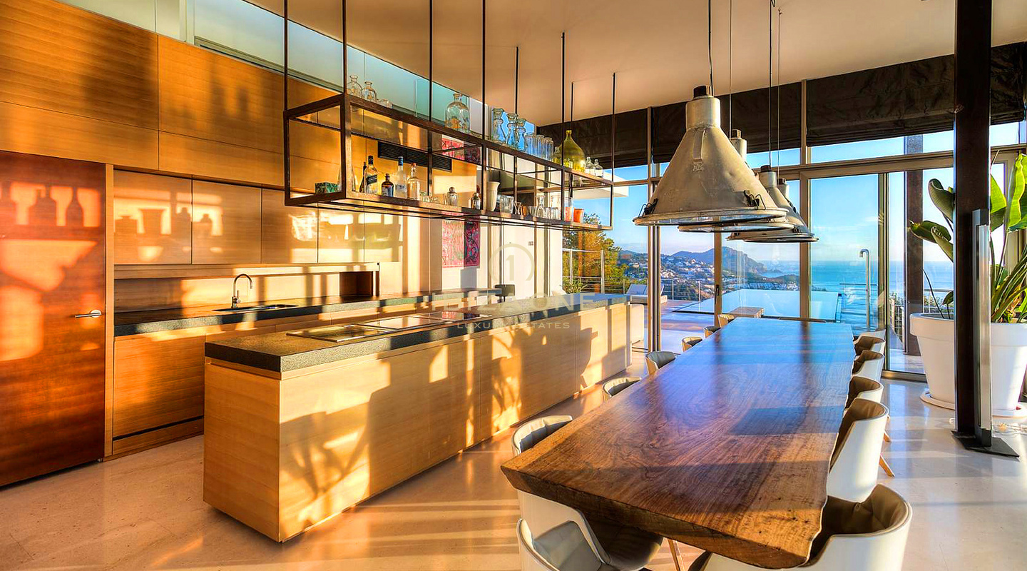 Moderna villa di lusso in stile con vista mozzafiato su Formentera e Dalt Vila in affitto - Villa di lusso in affitto in prima linea sul mare in cima alla montagna di Ibiza con vista mare a 270°, Ibiza