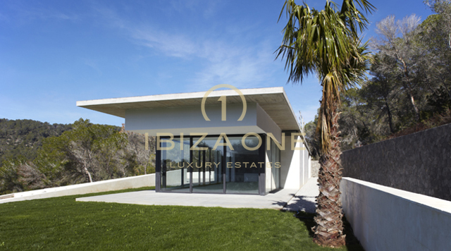 Villa moderna y de lujo de nueva construcción con impresionantes vistas al campo y al mar - ubicación muy exclusiva en venta, Ibiza - Villa moderna y de lujo de nueva construcción con impresionantes vistas al campo y al mar - ubicación muy exclusiva en alquiler, Ibiza