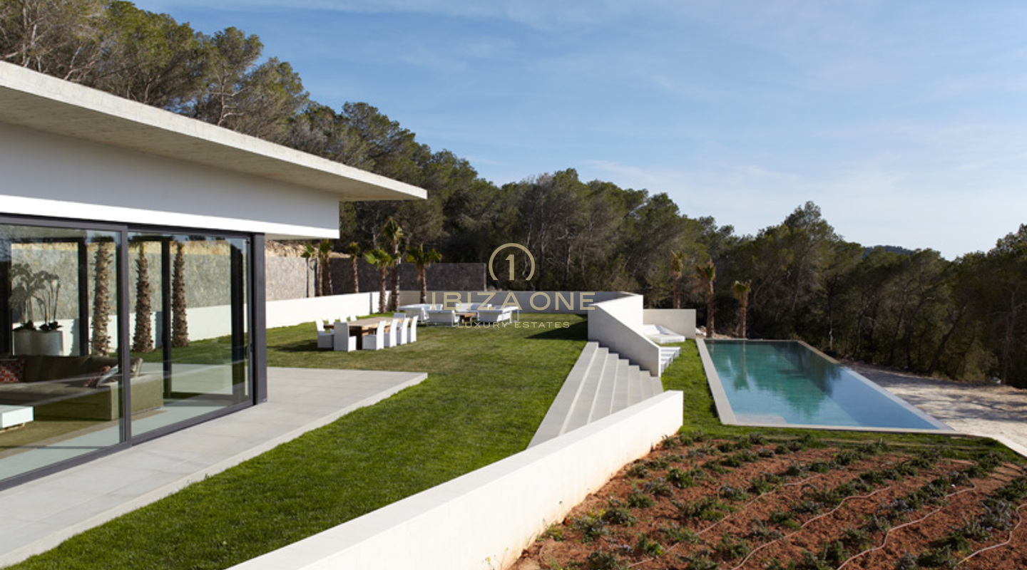 Villa moderne et luxueuse de construction récente avec vue imprenable sur la campagne et la mer - emplacement très exclusif à vendre, Ibiza - Villa moderne et luxueuse de construction récente avec vue imprenable sur la campagne et la mer - emplacement très exclusif à louer, Ibiza
