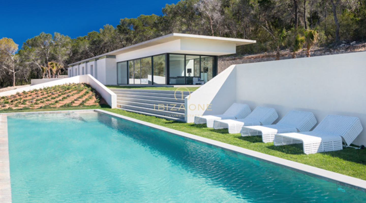 Villa moderna y de lujo de nueva construcción con impresionantes vistas al campo y al mar - ubicación muy exclusiva en venta, Ibiza - Villa moderna y de lujo de nueva construcción con impresionantes vistas al campo y al mar - ubicación muy exclusiva en alquiler, Ibiza