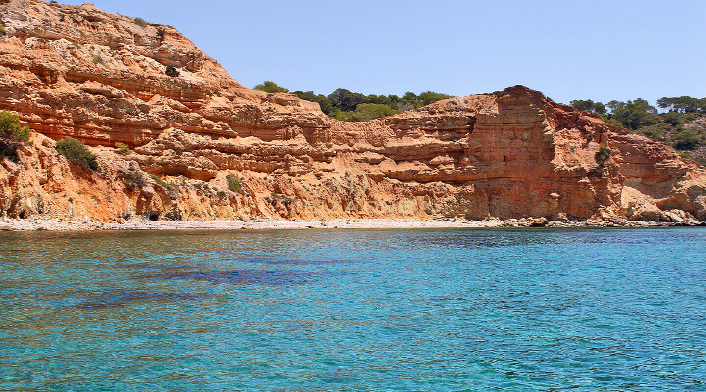 Luxuriöse Villa in erster Meereslinie zu verkaufen, Ibiza - Luxuriöse Villa in erster Meereslinie zu vermieten, Ibiza