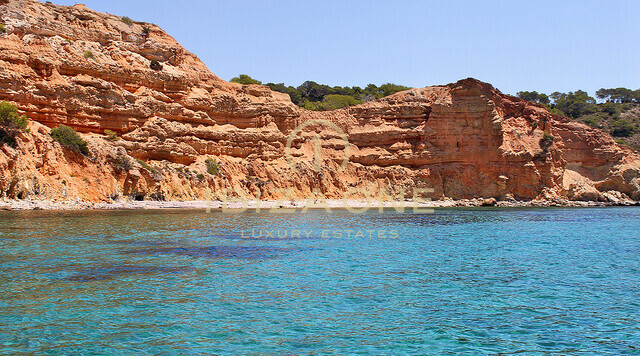 Luxe villa aan zee te koop, Ibiza - Luxe villa aan zee te huur, Ibiza