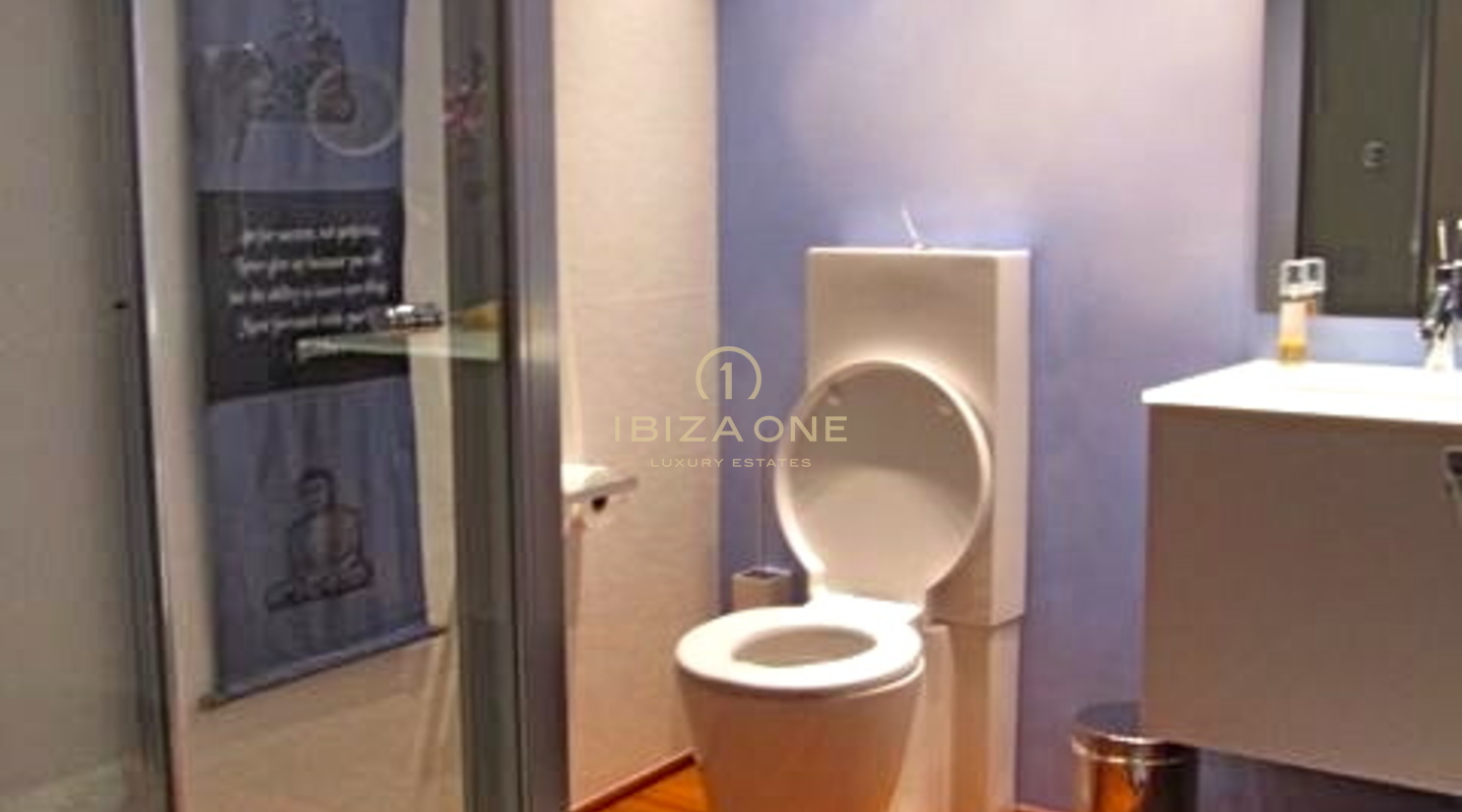 Apartamento de lujo y mobiliario de exterior en Marina Botafoch en venta, Ibiza - Apartamento de lujo y mobiliario de exterior en Marina Botafoch en alquiler, Ibiza