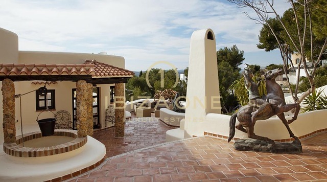 Luxusvilla mit atemberaubender Aussicht auf Ibiza zu verkaufen, Ibiza - Luxusvilla mit atemberaubender Aussicht auf Ibiza zu vermieten, Ibiza