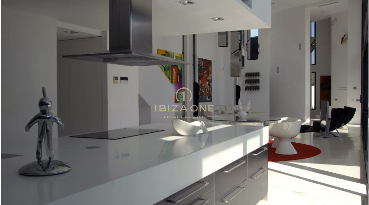 Luxe en prachtige villa met glazen voorgevel te huur, Ibiza - Luxe en prachtige villa met glazen voorgevel te koop, Ibiza