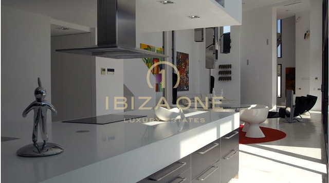 Luxe en prachtige villa met glazen voorgevel te huur, Ibiza - Luxe en prachtige villa met glazen voorgevel te koop, Ibiza