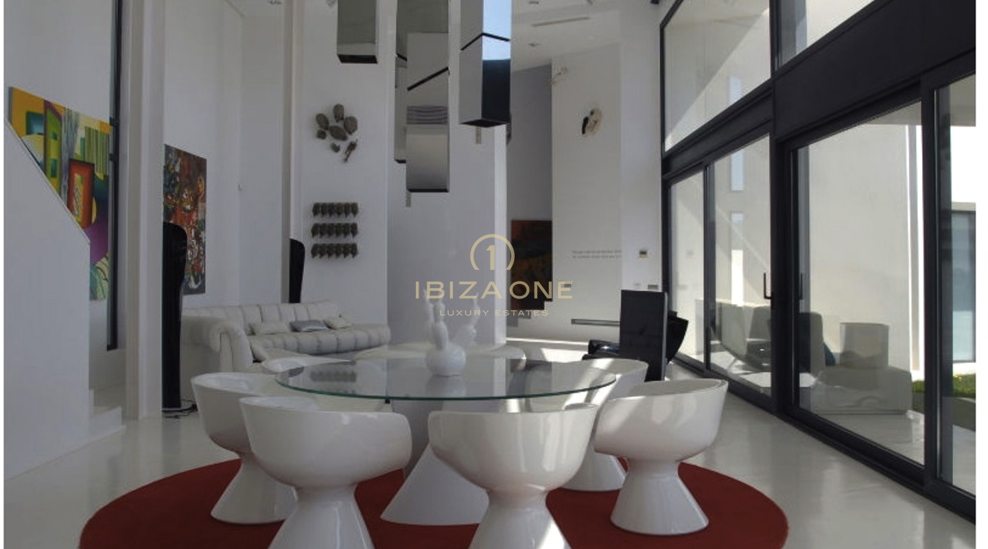 Luxe en prachtige villa met glazen voorgevel te huur, Ibiza - Luxe en prachtige villa met glazen voorgevel te koop, Ibiza