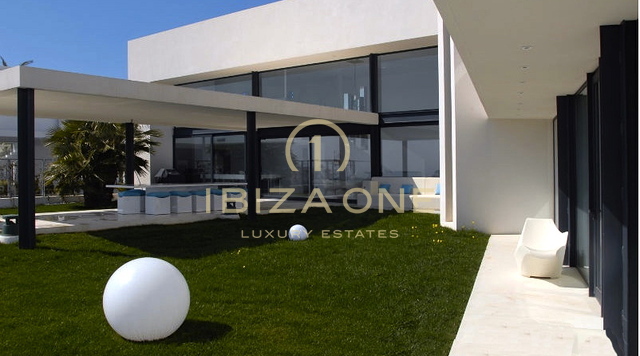 Luxury and beautiful glass front villa for rent, Ibiza - Luxury and beautiful glass front villa for sale, Ibiza