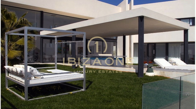 Luxury and beautiful glass front villa for rent, Ibiza - Luxury and beautiful glass front villa for sale, Ibiza