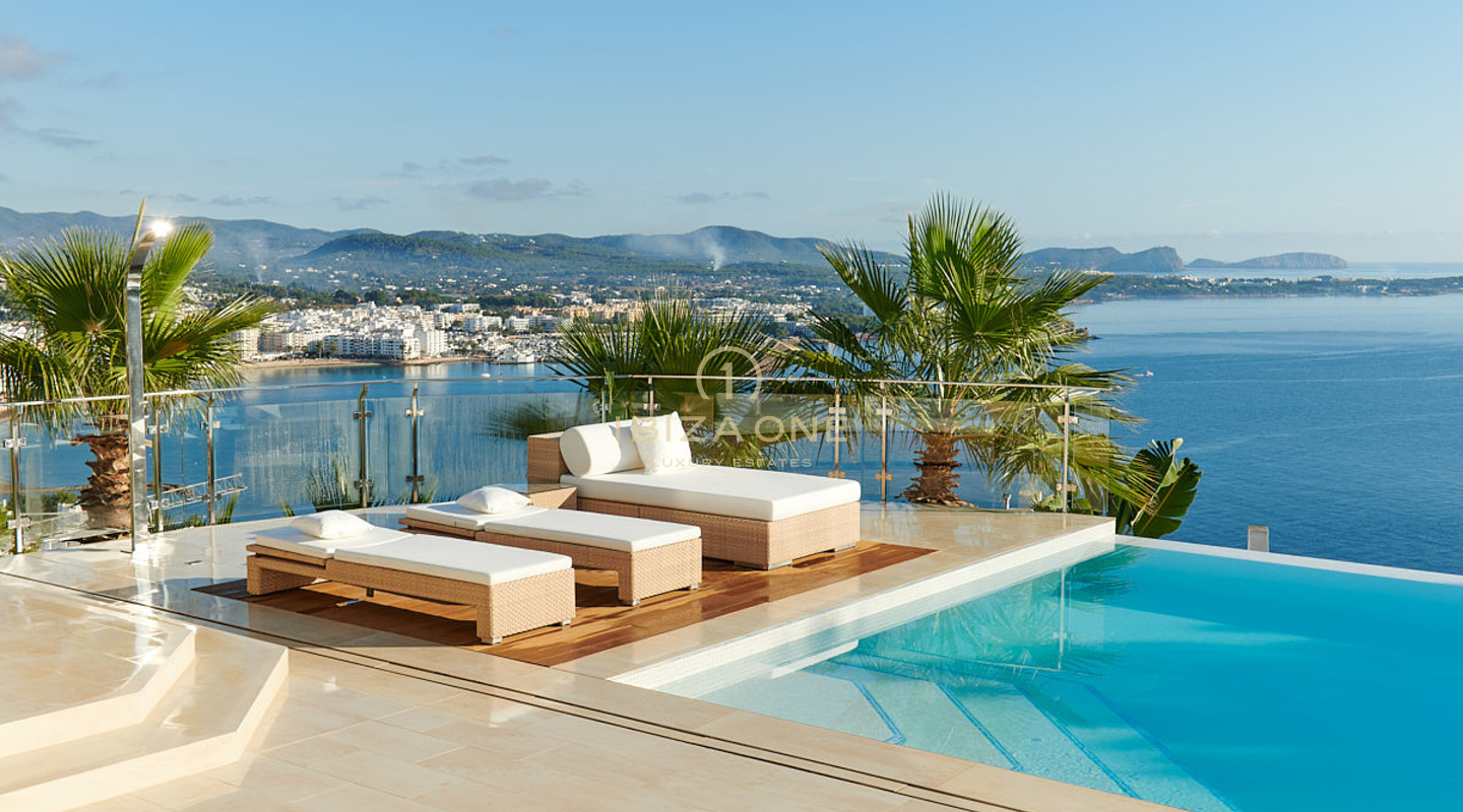 Moderna villa de lujo con vistas panorámicas e impresionante villa de lujo en venta, Ibiza - Moderna villa de lujo con vistas panorámicas e impresionante villa de lujo en alquiler, Ibiza