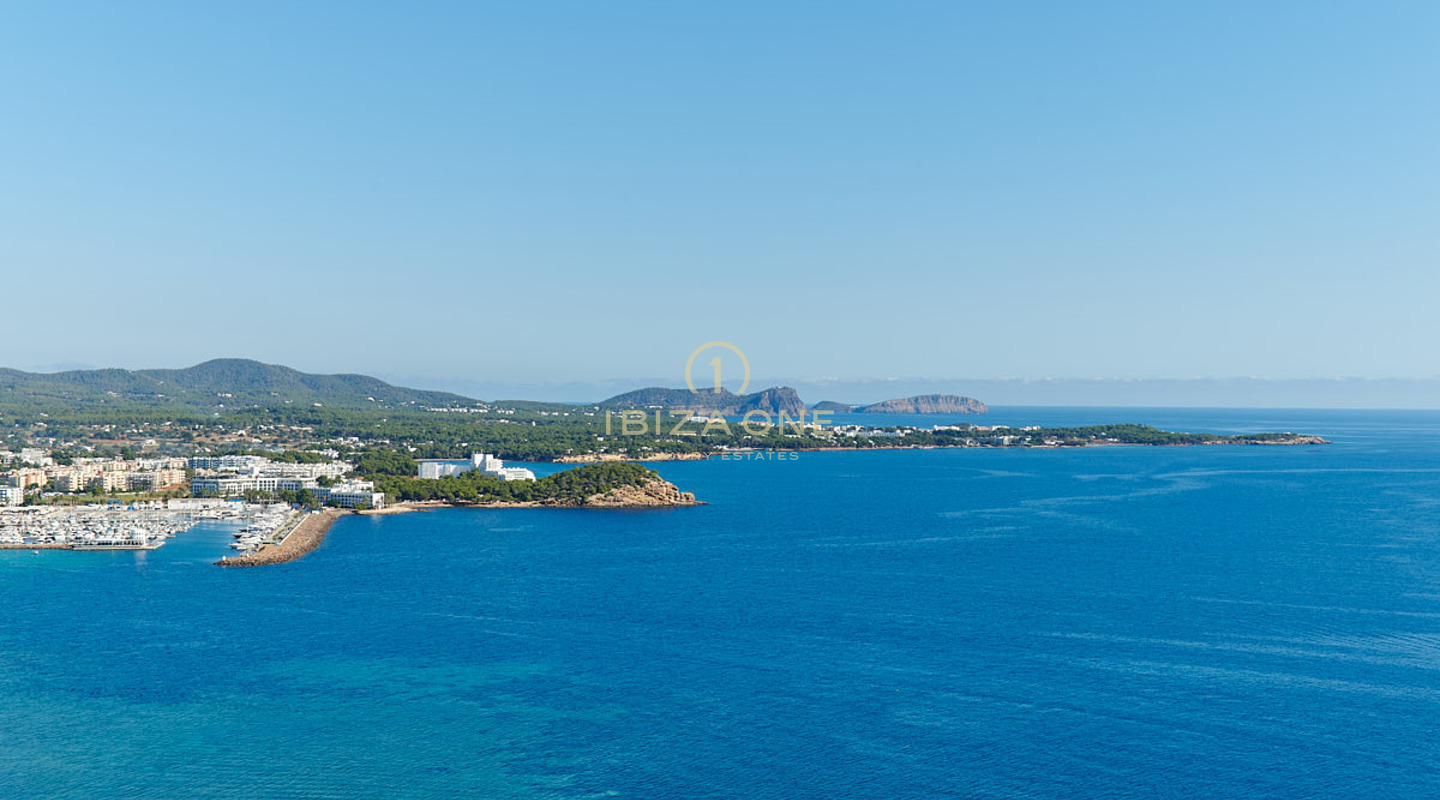 Moderne Luxusvilla mit Panoramablick und luxuriöse, atemberaubende Villa zu verkaufen, Ibiza - Moderne Luxusvilla mit Panoramablick und luxuriöse, atemberaubende Villa zu vermieten, Ibiza