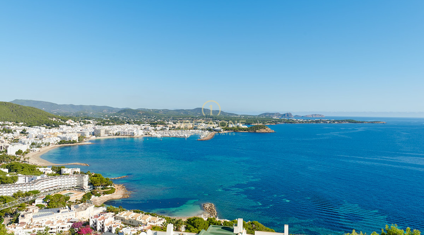 Moderne Luxusvilla mit Panoramablick und luxuriöse, atemberaubende Villa zu verkaufen, Ibiza - Moderne Luxusvilla mit Panoramablick und luxuriöse, atemberaubende Villa zu vermieten, Ibiza