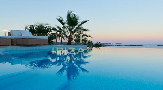 Moderna villa de lujo con vistas panorámicas e impresionante villa de lujo en venta, Ibiza - Moderna villa de lujo con vistas panorámicas e impresionante villa de lujo en alquiler, Ibiza