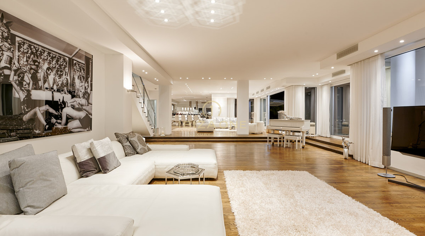 Villa de luxe moderne avec vue panoramique et superbe villa de luxe à vendre, Ibiza - Villa de luxe moderne avec vue panoramique et superbe villa de luxe à louer, Ibiza