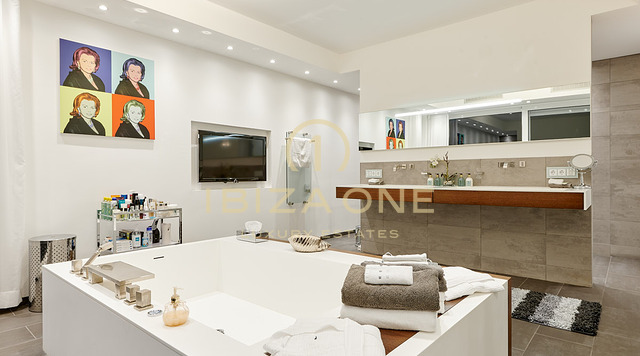 Modern luxury villa with panoramic views and luxury stunning villa for sale, Ibiza - Modern luxury villa with panoramic views and luxury stunning villa for rent, Ibiza