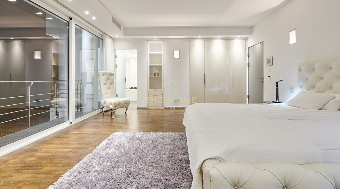 Modern luxury villa with panoramic views and luxury stunning villa for sale, Ibiza - Modern luxury villa with panoramic views and luxury stunning villa for rent, Ibiza