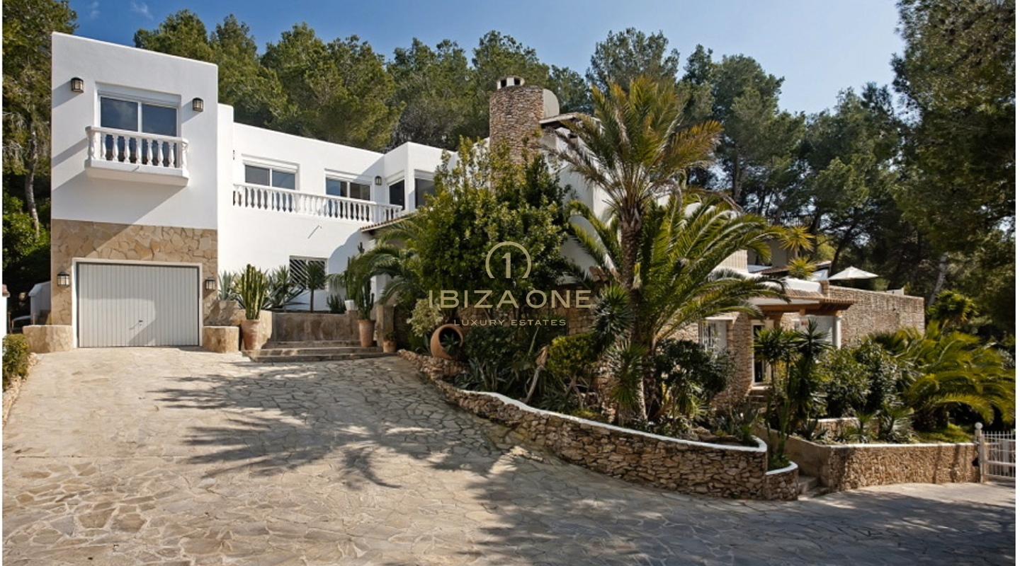 Luxuriöse und ibizenkische Villa mit Panoramablick zu verkaufen, Ibiza - Luxuriöse und ibizenkische Villa mit Panoramablick zu vermieten, Ibiza